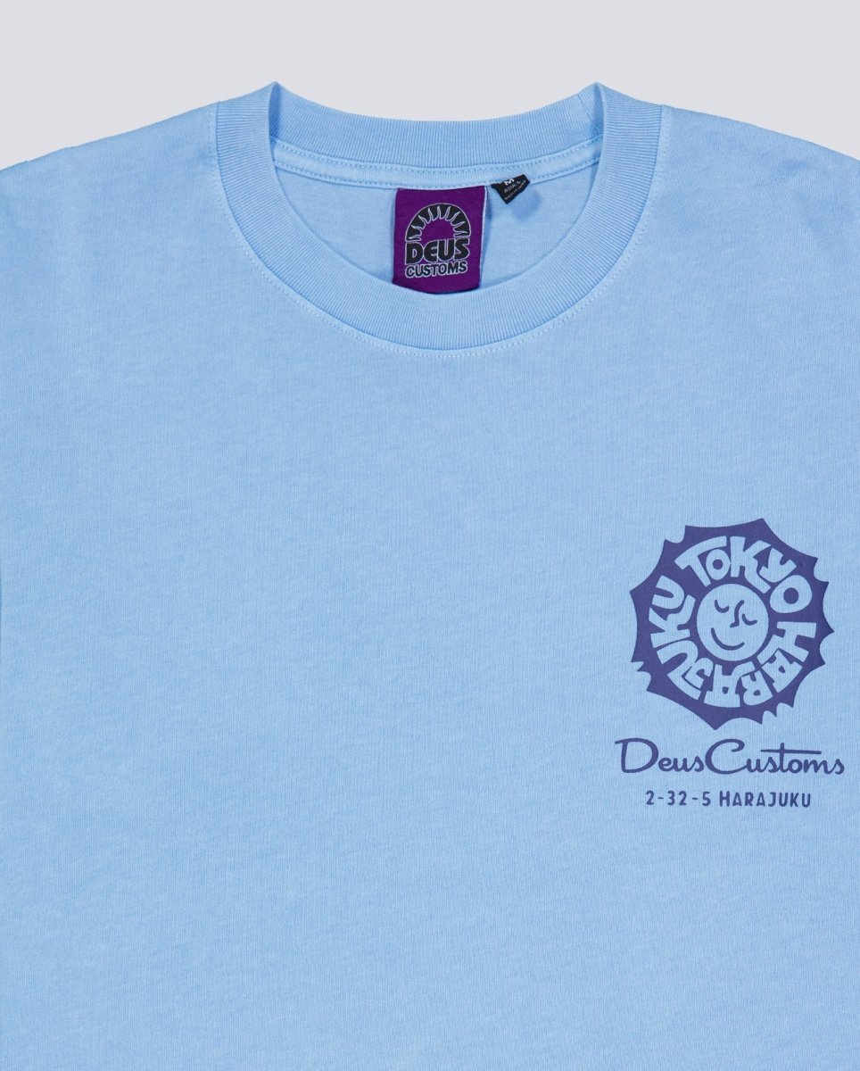 Camiseta Deus Tokyo Address Azul Unisex D261MTS573
