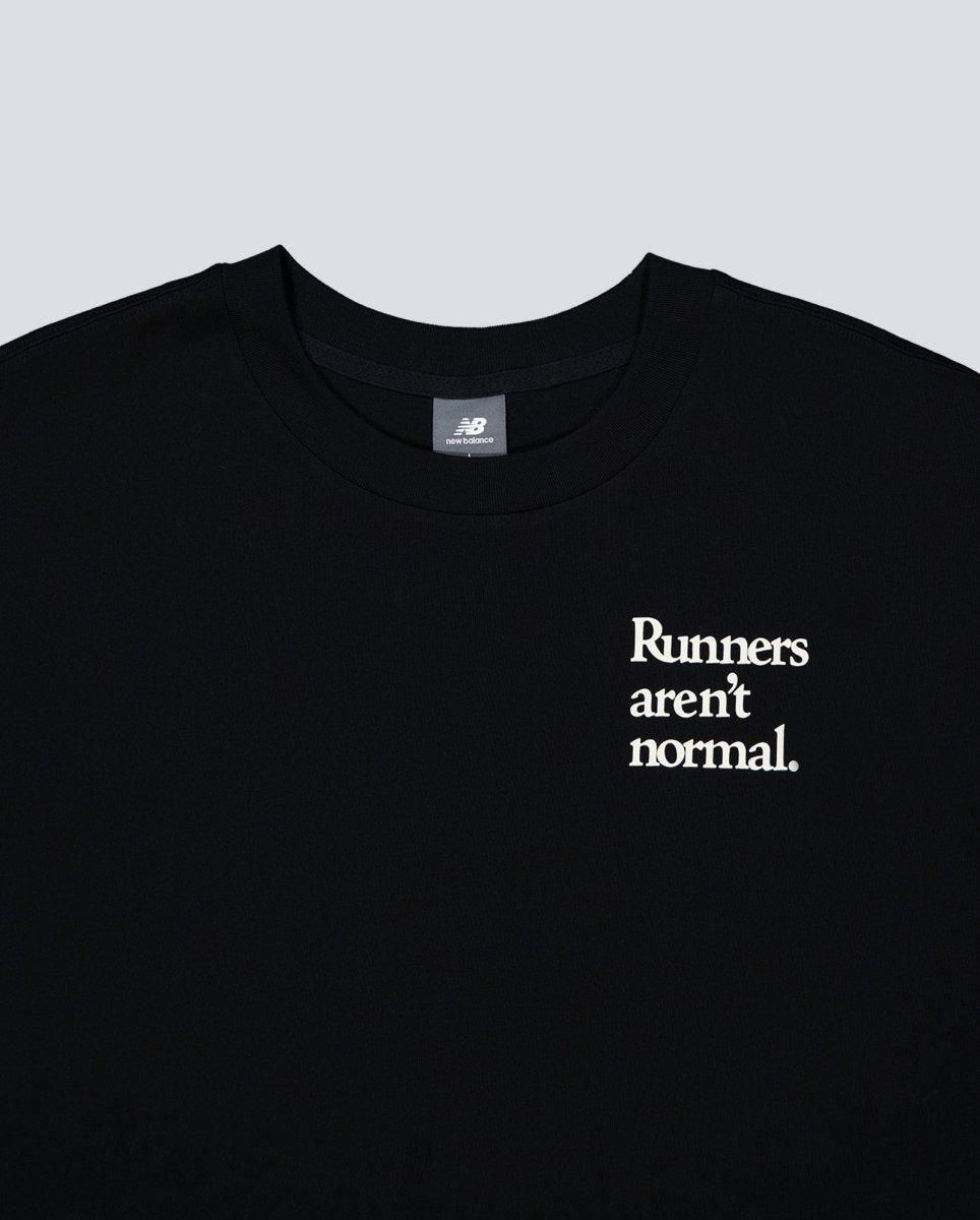 Camiseta New Balance Runners Arent Normal Negro Unisex