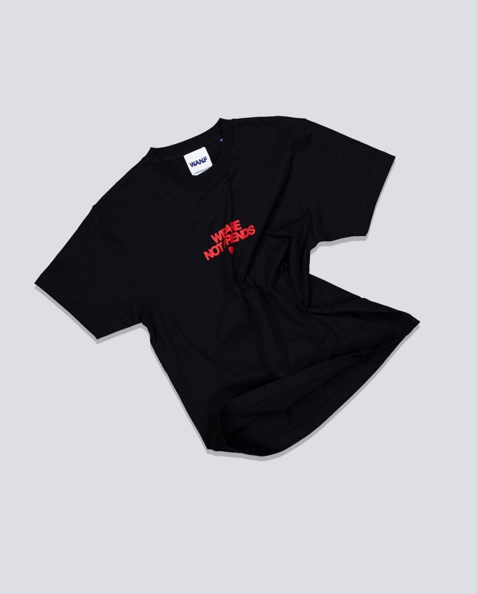 Camiseta We Are Not Friends Bold Negra Unisex