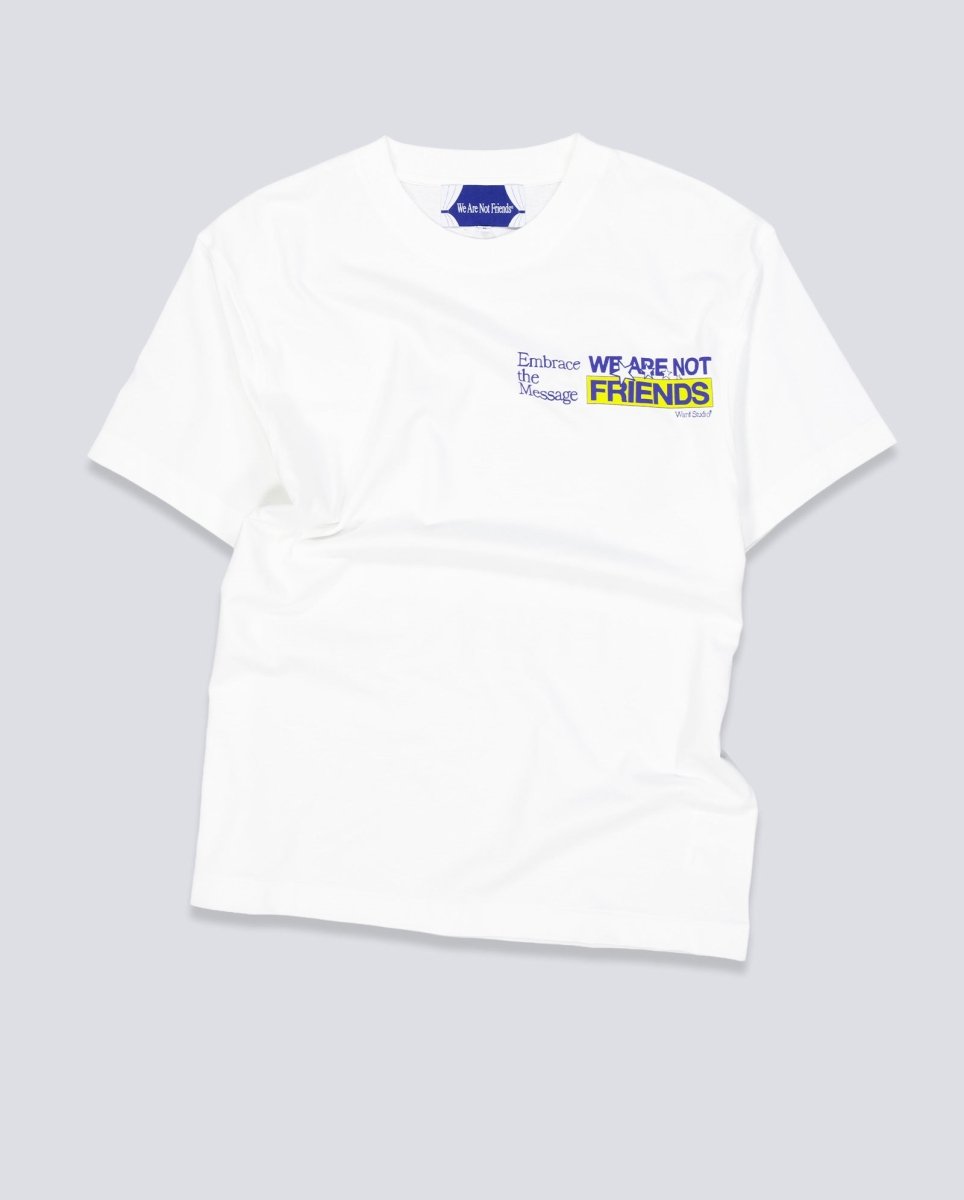 Camiseta We Are Not Friends Embrace Friends Blanco Unisex WANFSS26-05