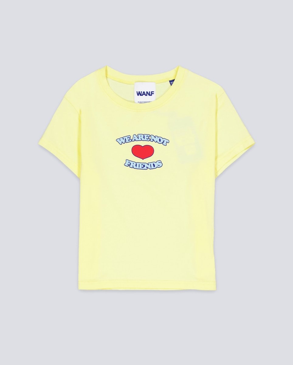 Camiseta We Are Not Friends Love Sunny Crop Amarillo Mujer WANFSS25-37