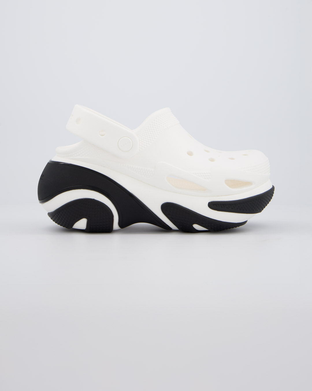 Crocs Bubble Crush Clog Blanco y Negro Mujer zuecos