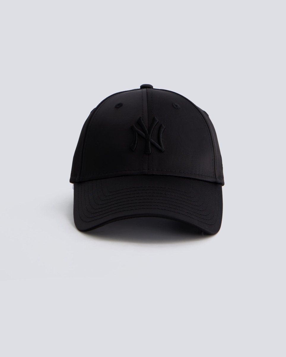 Gorra New Era Satin 9FORTY Negro Mujer 60595368