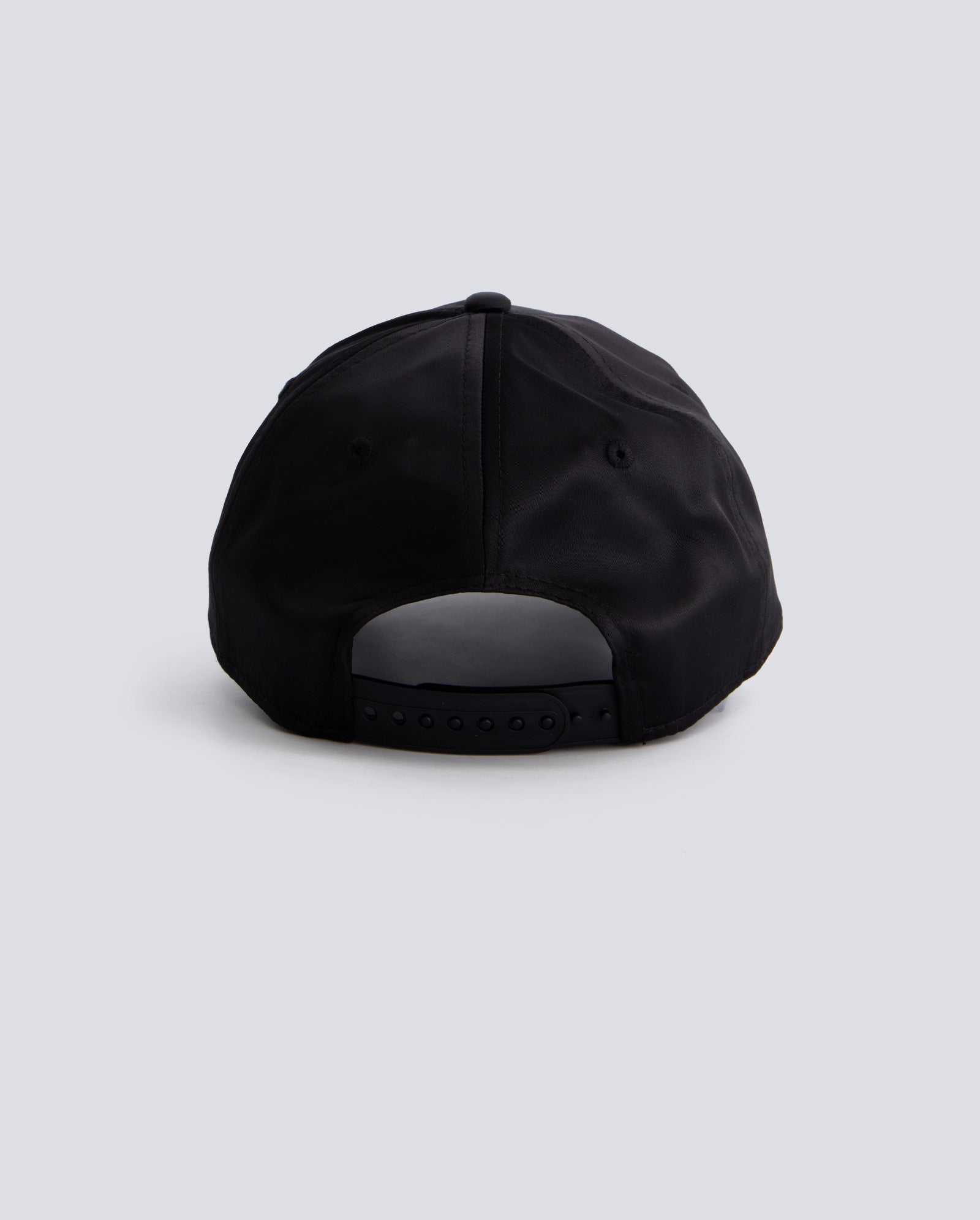 Gorra New Era Satin 9FORTY Negro Mujer 60595368