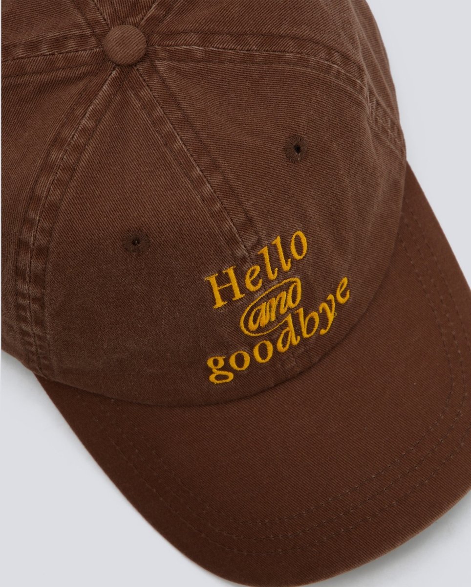 Gorra We Are Not Friends Hello & Goodbye Marrón Unisex WANF FW26 26-06