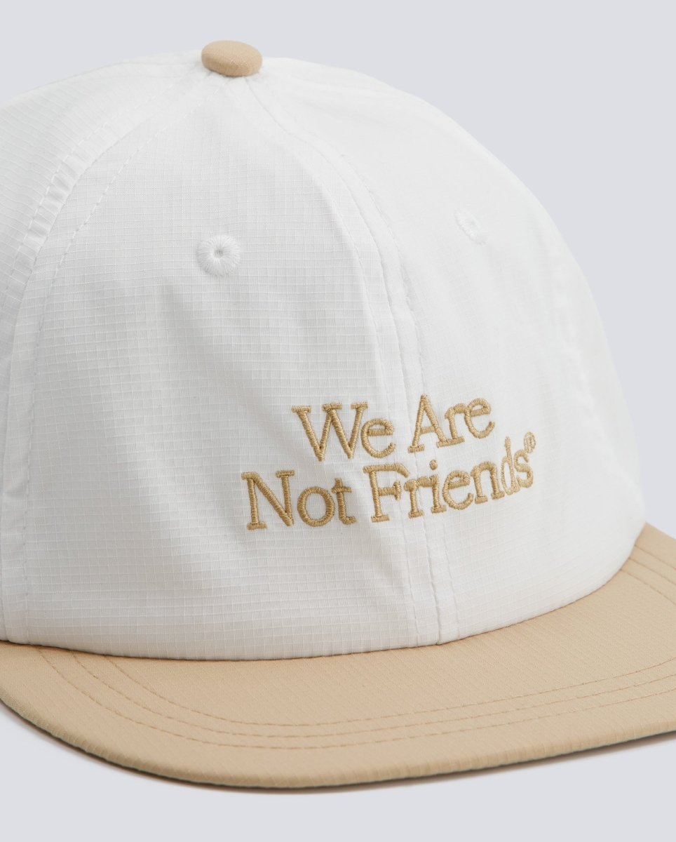 Gorra We Are Not Friends Typo Hombre WANFSS26-19