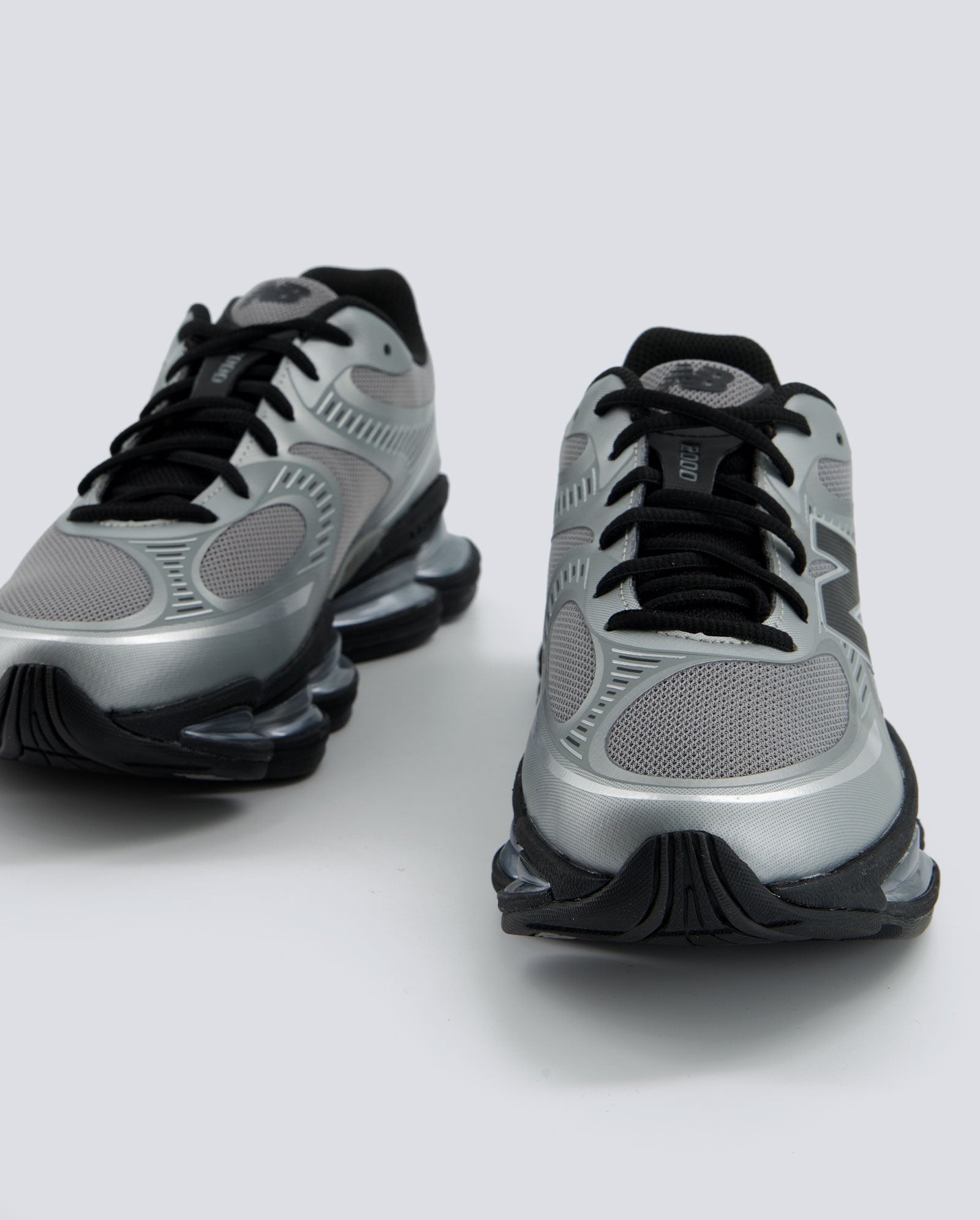 New Balance 2000 Gris Plata Unisex U20006OU