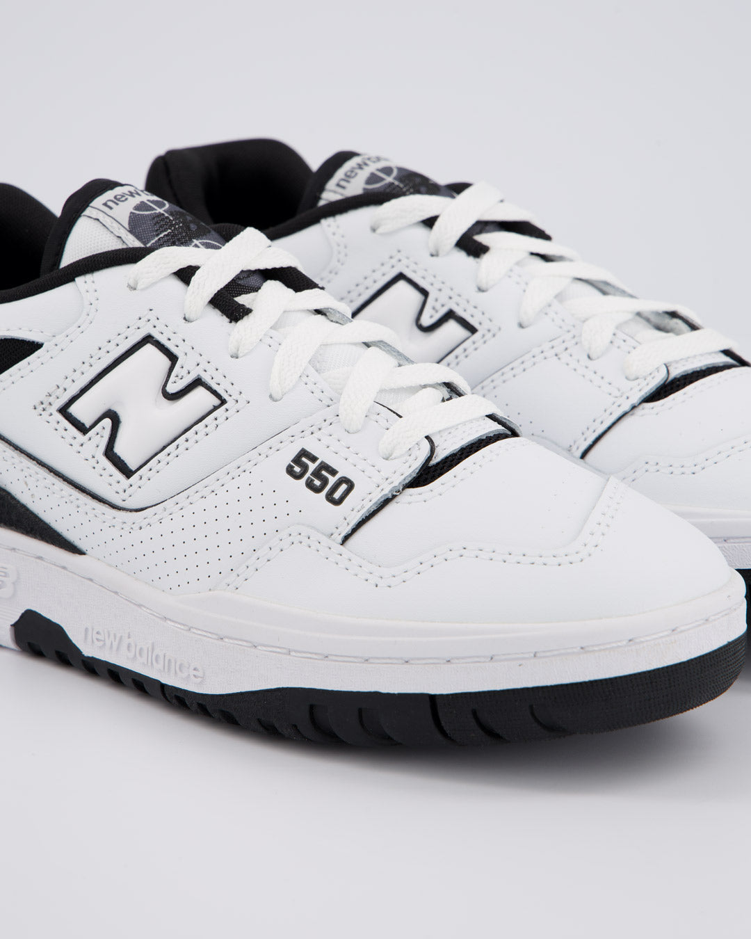 New Balance 550 Negro Y Blanco Mujer Zapatillas