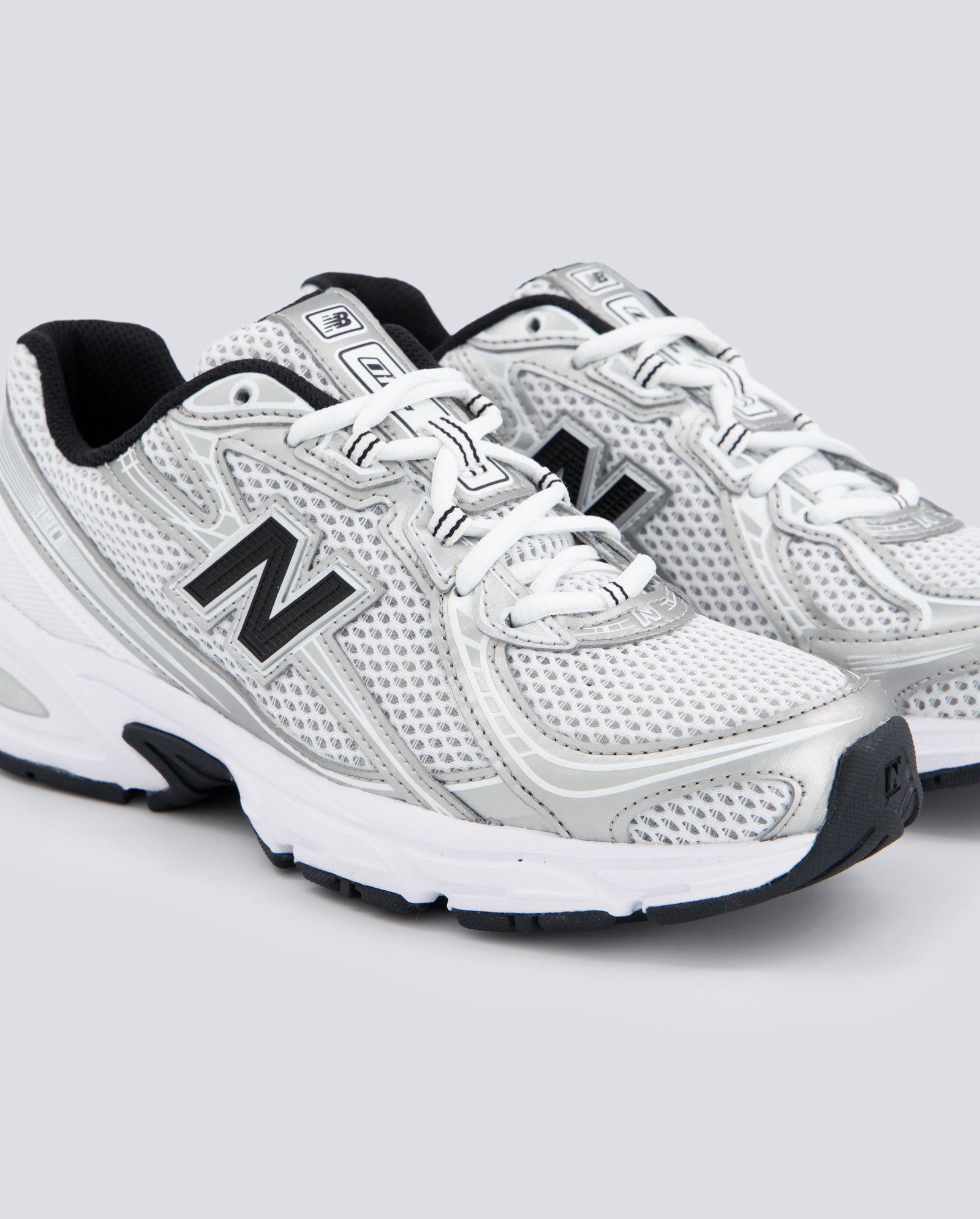 New Balance 740 Plateado Y Negro Mujer U740NW2 zapatillas