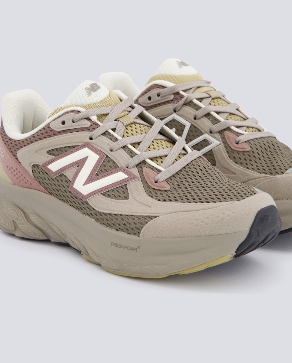 New Balance Utrnac Beige Mujer UTRNAC zapatillas