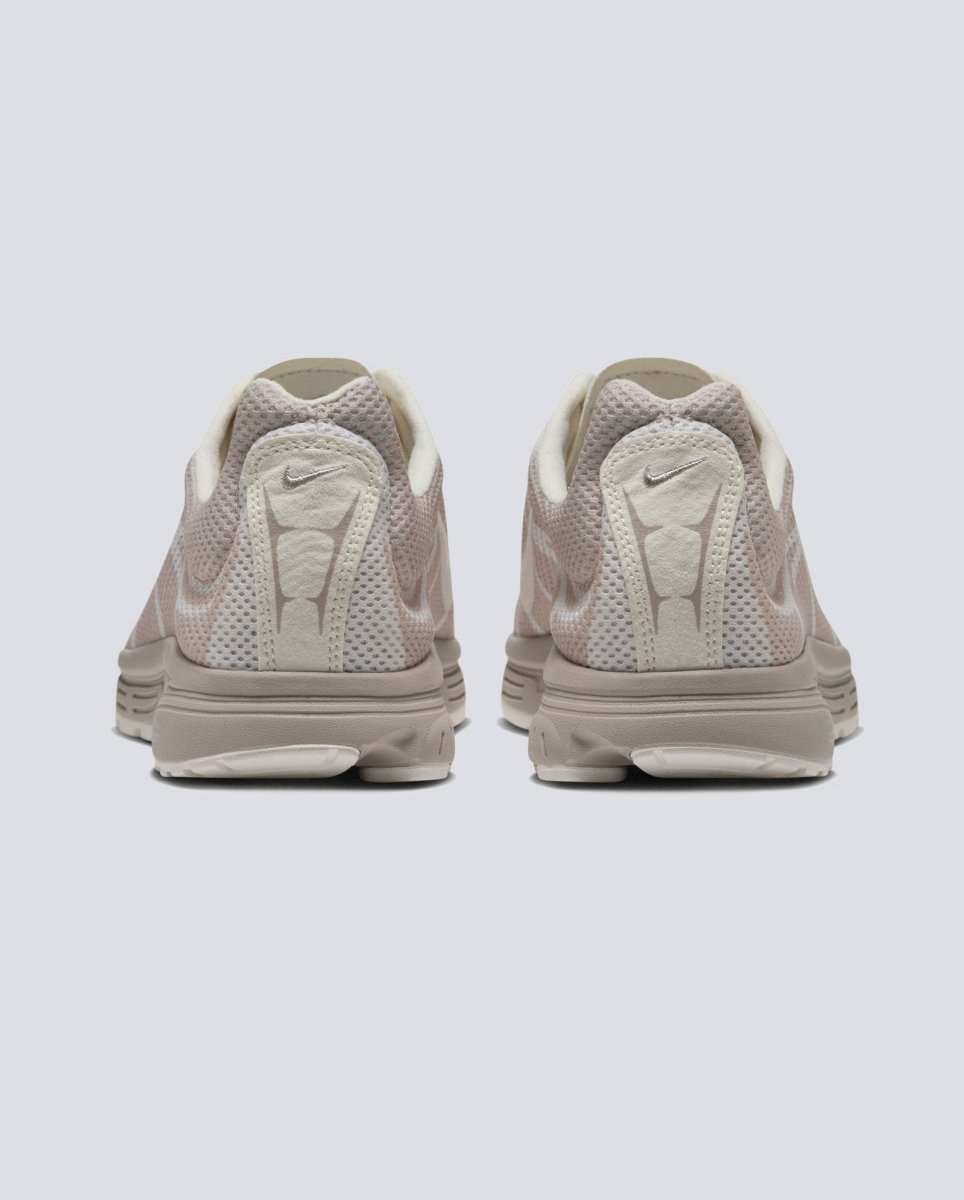 Nike Zoom Streak 3 Crema Mujer IQ8020-200